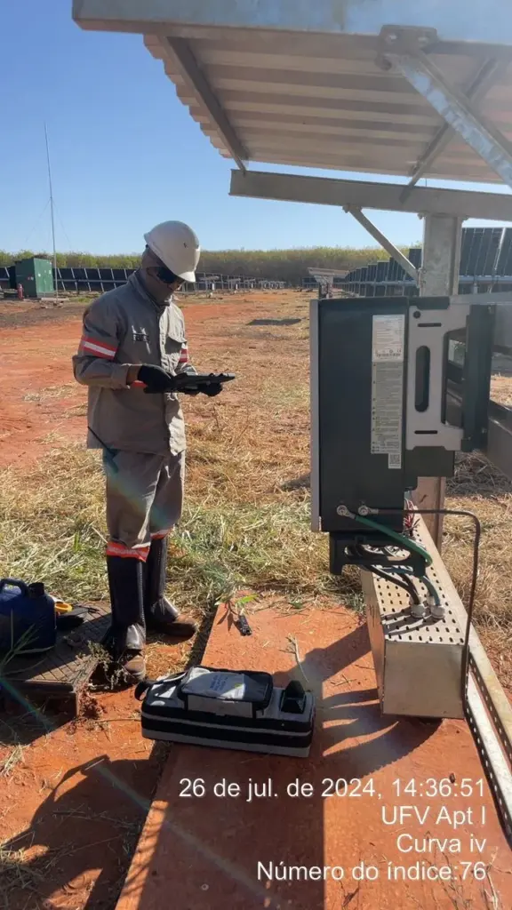 ensaio de curva IV em usinas fotovoltaicas